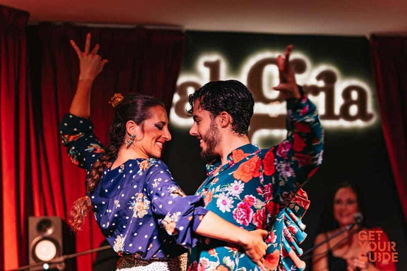 Alegria Flamenco in Malaga, with Transfer, Cocktail and Premium Location - From your hotel to central Malaga