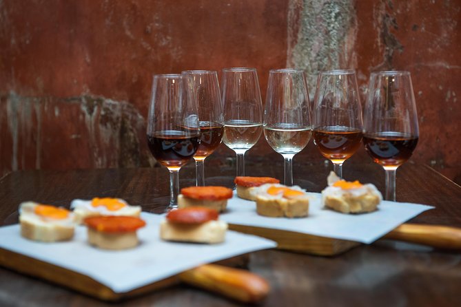 Authentic Flamenco Show with Tapas & Wine Guided Tour - Classic Small Group or Tapas and Flamenco Express?