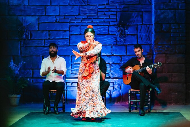 Baraka Triana. Flamenco show with drink - The four-person performance