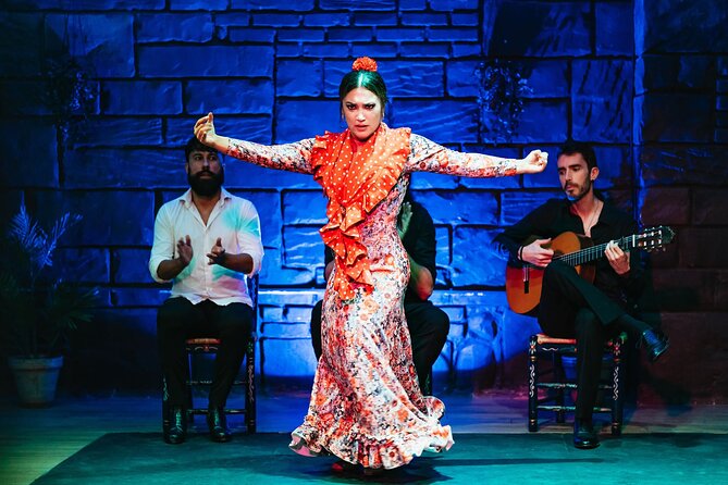 Baraka Triana. Flamenco show with drink - Why the emotion matters