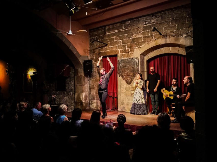 Barcelona: City Tour & Flamenco Show with Wine & Tapas - Key points to know before booking