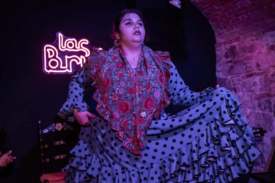 Barcelona: Espectáculo de Flamenco íntimo en Las Brujas - A sensible place in a Barcelona evening