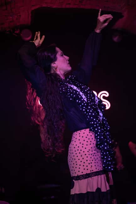Barcelona: Espectáculo de Flamenco íntimo en Las Brujas - Who will enjoy Las Brujas most