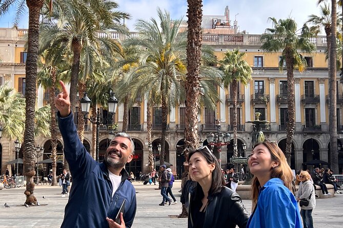 Barcelona Evening Tour, Flamenco Show & Tapas - Tapas and drinks after the sightseeing