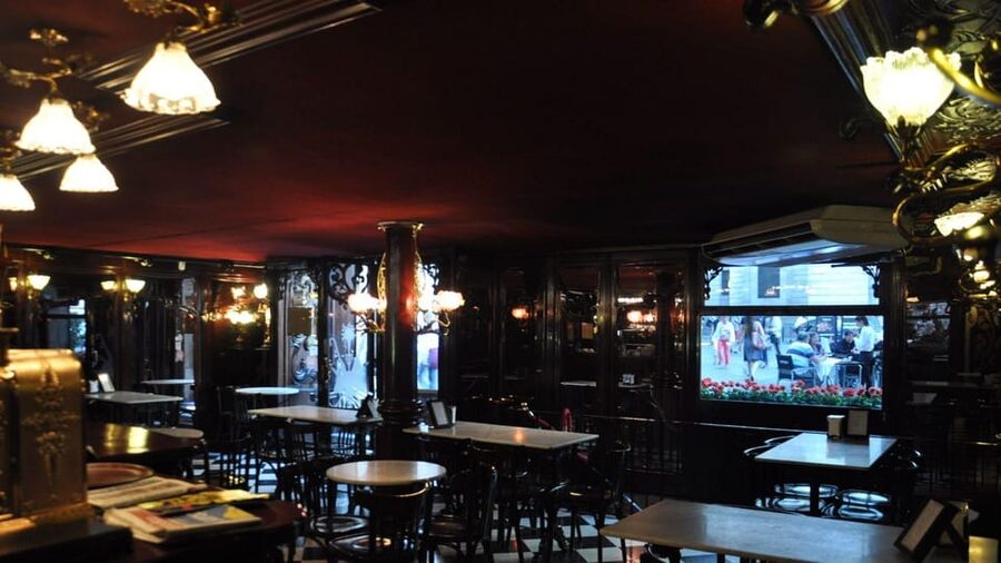 Barcelona: Exclusive Flamenco Show at El Paraigua with Drink - Who will enjoy this flamenco show most?