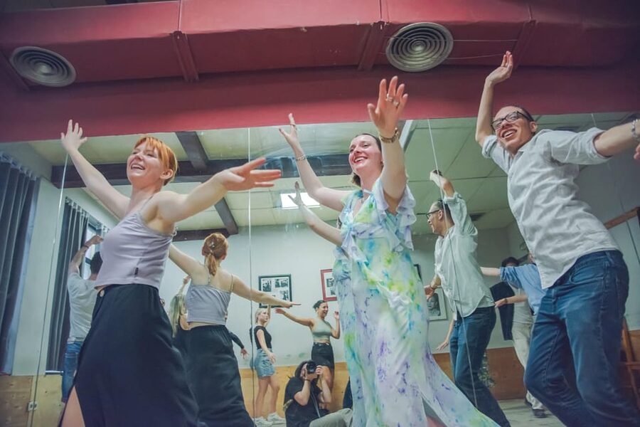 Barcelona: Flamenco Class Experience - Starting near Plaça de Catalunya