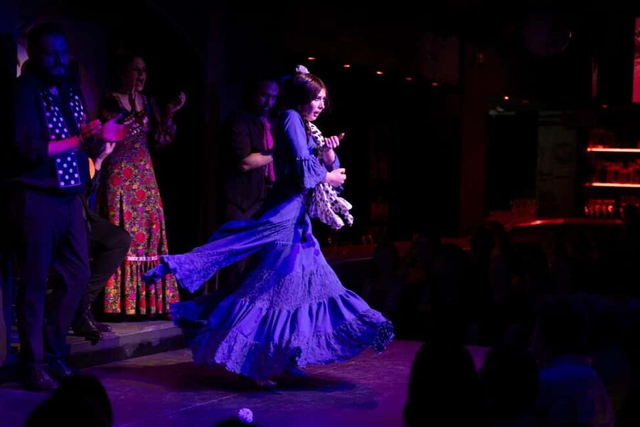 Barcelona: Flamenco Show with Drink Option at La Rambla - Entering El Duende by Tablao Cordobes near La Rambla