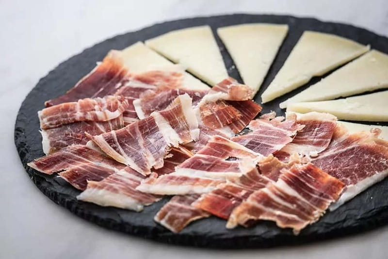 Barcelona: Flamenco, Tapas &Sangria - Who will enjoy this Barcelona evening