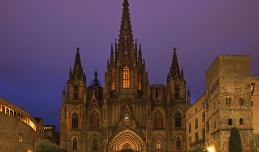 Barcelona: Gothic Quarter and Flamenco Show (Small Group) - Key points at a glance
