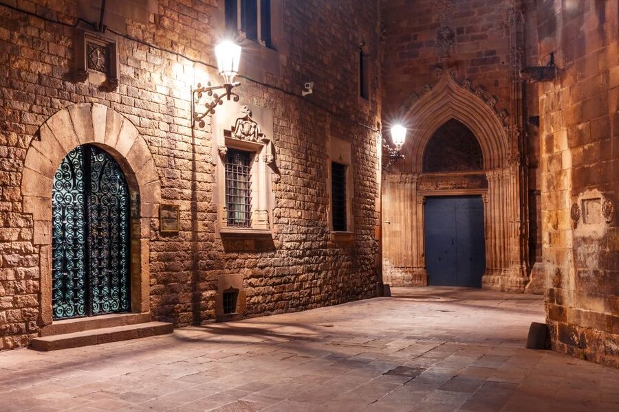 Barcelona: Gothic Quarter and Flamenco Show (Small Group) - Is $65 a fair price?
