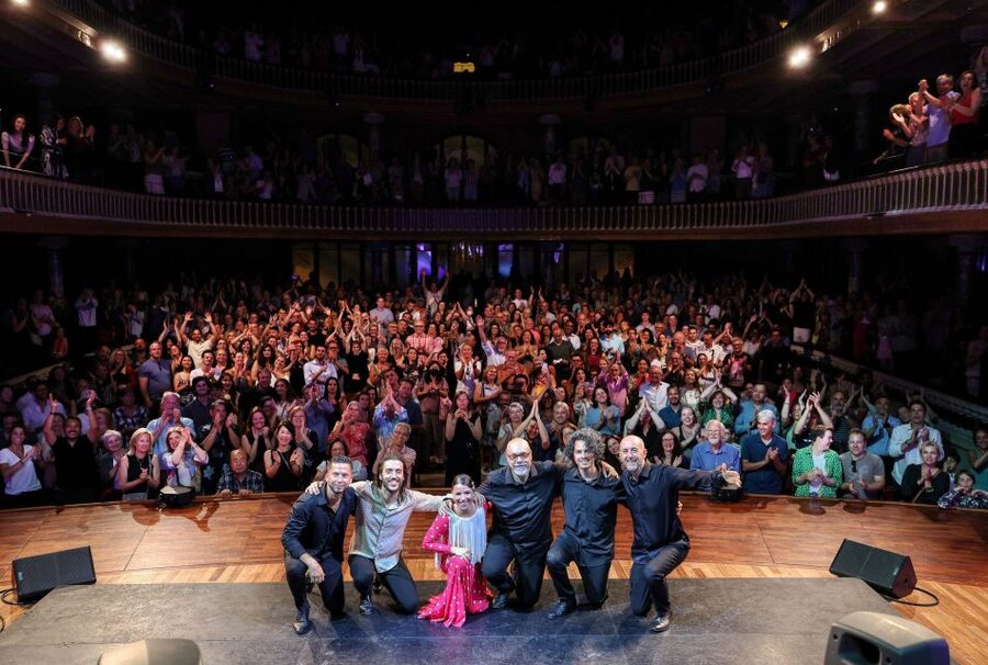 Barcelona: Guitar Trio & Dance @ Palau de la Música - A 90-minute tribute to Paco de Lucía