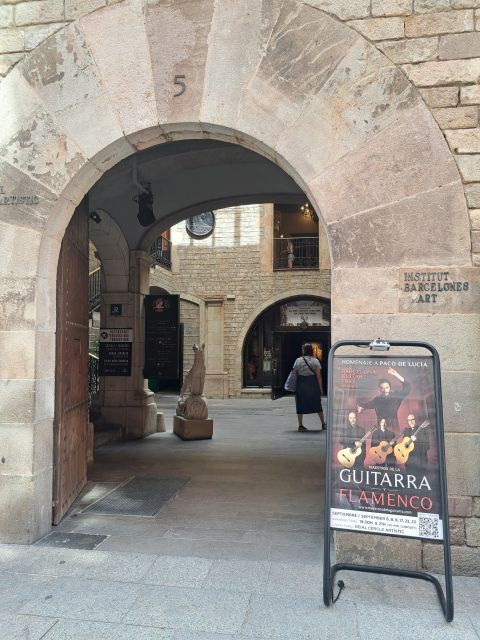Barcelona: Guitar Trio & Flamenco Dance @Pignatelli Castle - Key points to know before you book