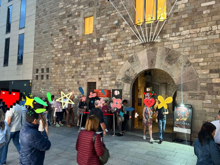Barcelona: Guitar Trio & Flamenco Dance @Pignatelli Castle - Arriving at Pignatelli Castle