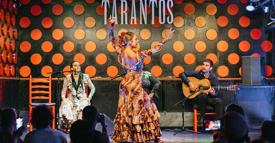 Barcelona: Los Tarantos Flamenco Show - Why Los Tarantos works for a first flamenco night