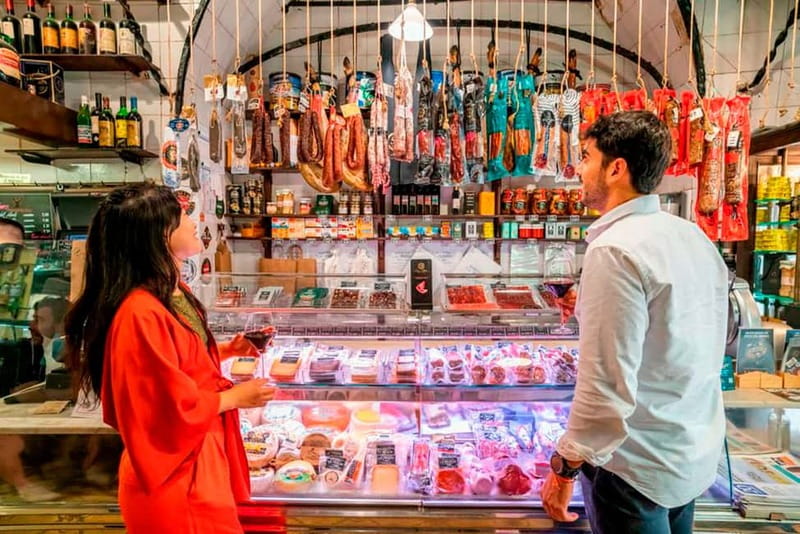 Barcelona: Private Tapas & Wine with Flamenco Show Old Town - Why this Barcelona evening works