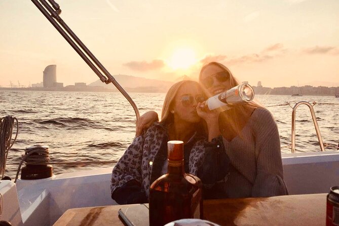 Barcelona Sunset Private Sailing & Live Spanish Guitar & open Bar - The skipper makes the difference