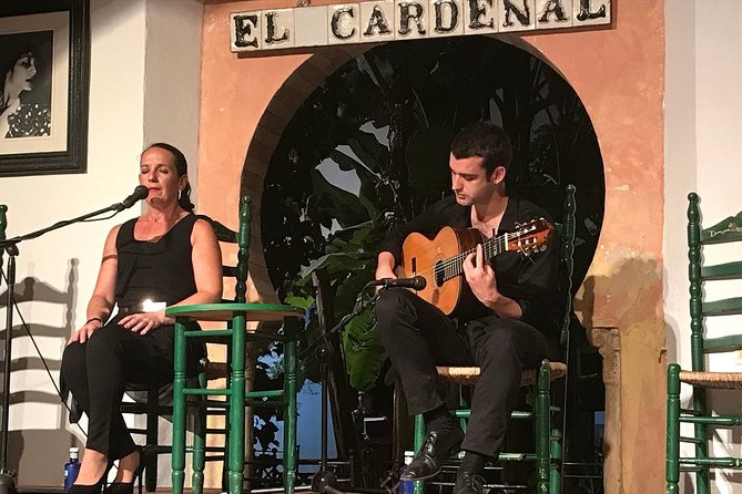 Cordoba Flamenco Show at Tablao El Cardenal with a Drink - Why this Cordoba flamenco show works so well