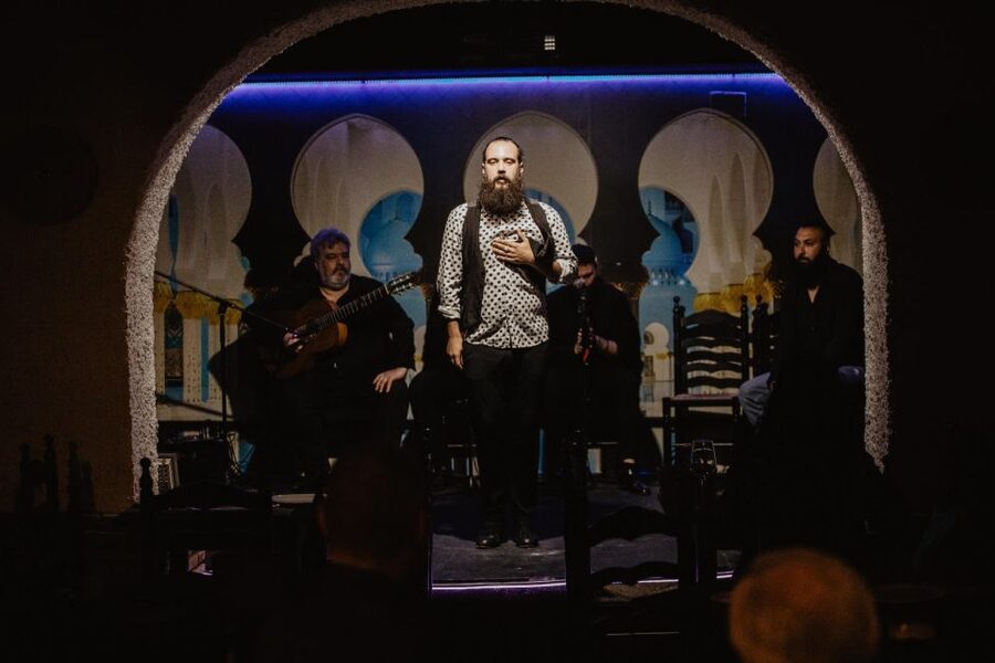 Cordoba: Flamenco Show at Tablao El Jaleo & Optional Dinner - Choosing the drink-only or dinner option