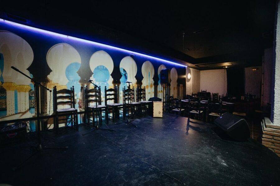 Cordoba: Flamenco Show at Tablao El Jaleo & Optional Dinner - How the atmosphere compares with a large theater