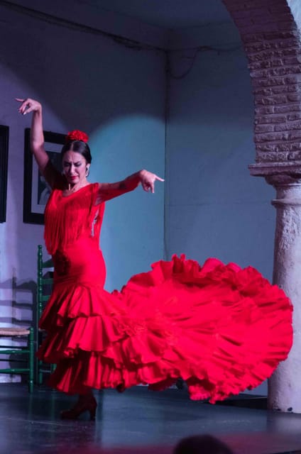 Córdoba: Flamenco Show Ticket with Drinks - Your included drink and optional tapas
