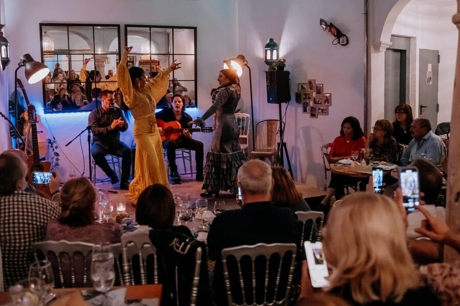 Córdoba: Tablao Flamenco at Doble de Cepa with Optional Meal - Should you book this Córdoba flamenco show?