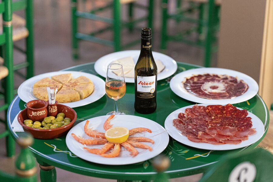 Estepona: Andalusian Flamenco Show Entry Ticket with Drink - What the 90-minute Estepona flamenco show is like