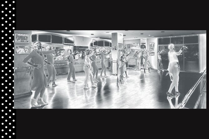 Flamenco Dance Class in Marbella: Learn a Choreo in 1 hour - How the teacher builds the choreography