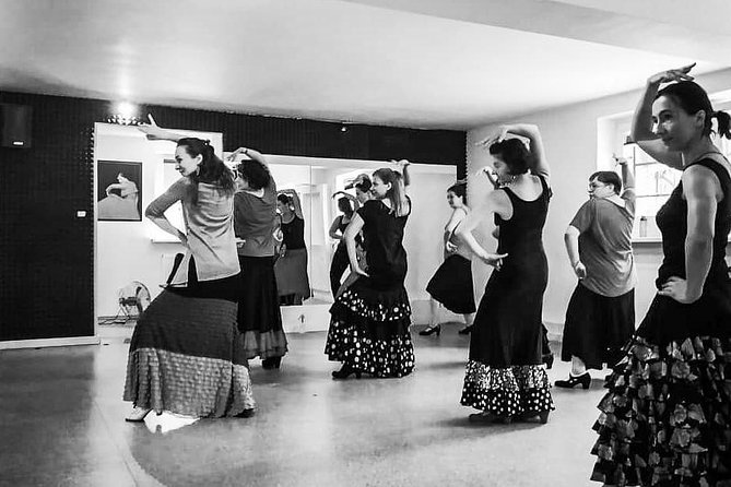 Flamenco Dance Masterclass - From palmas to the first footwork