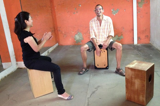 Flamenco Drum Box Workshop in Seville - Meeting Fidel or Kati at Bar El Pelícano