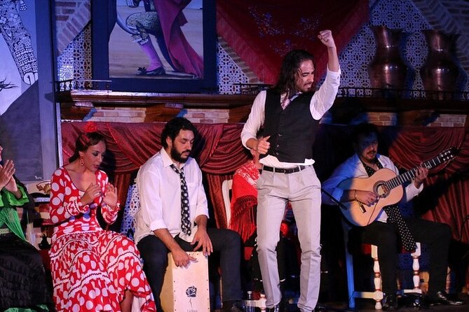 Flamenco night Show and Dinner in Madrid - Los Porches and its setting