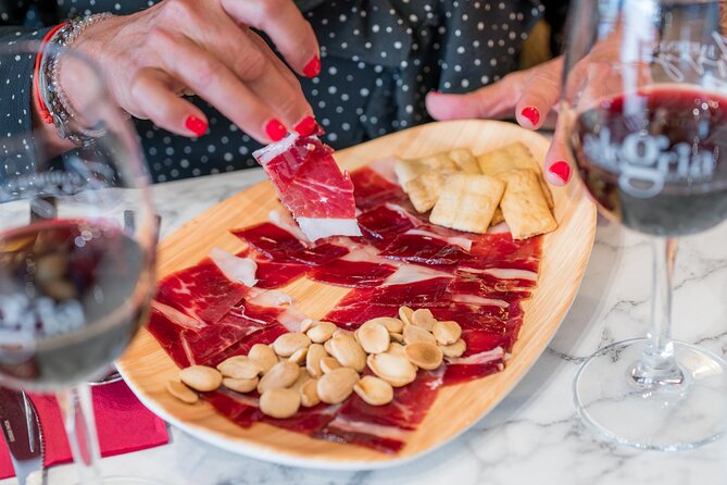 Flamenco Restaurant and Show in Alegria - Choosing between tapas, the Chef’s Menu, and à la carte