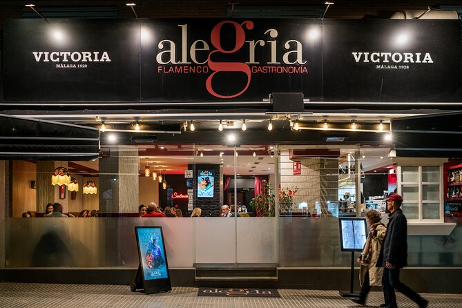 Flamenco Restaurant and Show in Alegria - Service, seating, and the practical details