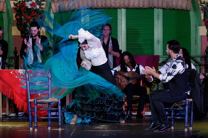 Flamenco Show and Dinner in Seville - Dinner and tapas while the dancers perform