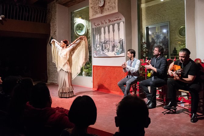 Flamenco Show at Casa de la Memoria Admission Ticket - What happens during the performance