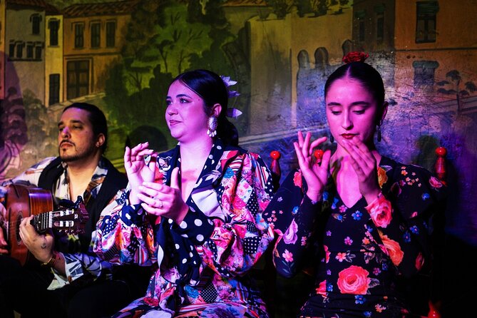 Flamenco Show at Tablao Albayzín Granada - Getting there without underestimating the hill