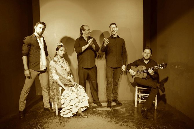 Flamenco Show at Tablao Alvarez Quintero in Seville - What the one-hour Seville flamenco show feels like