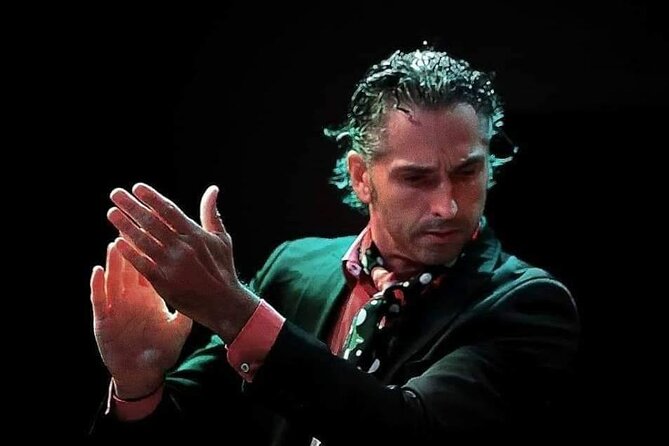 Flamenco Show at Tablao Alvarez Quintero in Seville - How the performers carry the show