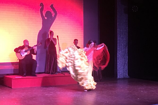 Flamenco Show at the Coliseo theater in San Miguel - Arriving at Castillo San Miguel