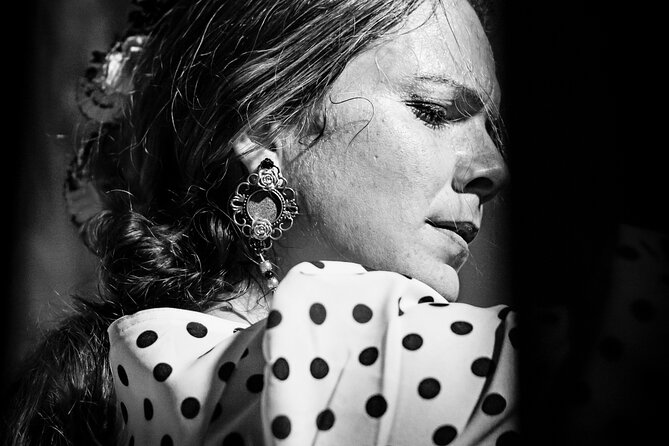 Flamenco Show in Seville - La milonga tablao - Key points to know before booking