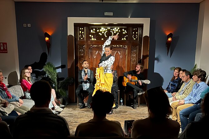 Flamenco show in the heart of Triana - Key points at a glance