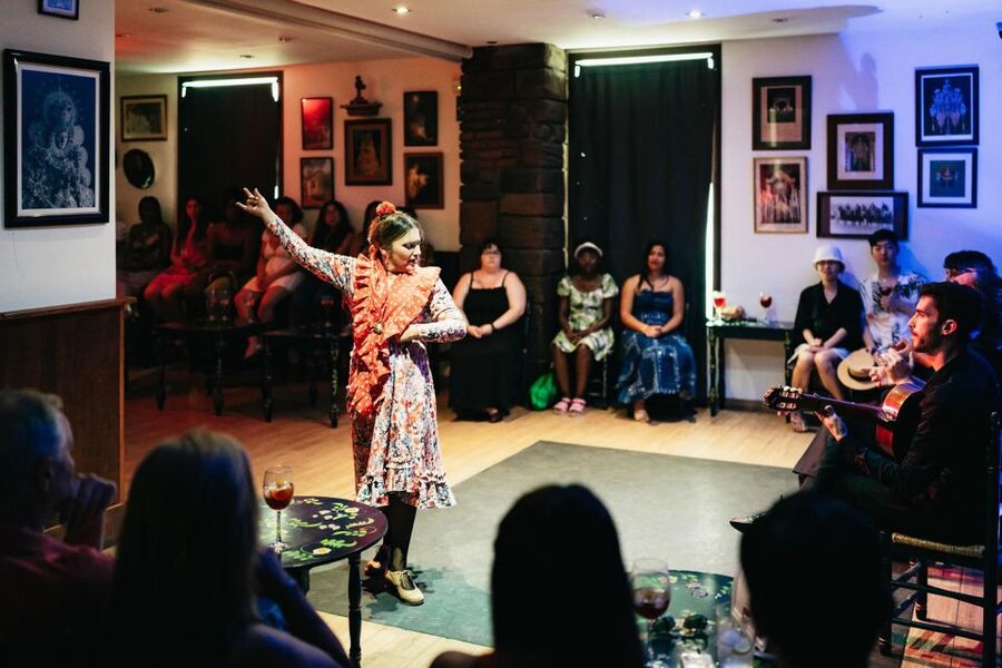 Flamenco Show & Sangria Tasting - Starting near the Torre del Oro
