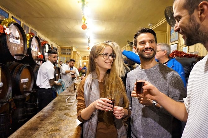 Flamenco, Tapas and Wine Tour: Best of Málaga in one Evening - Why this Málaga evening works so well