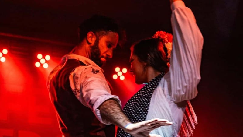 Fuengirola: Flamenco Show - Entering Café teatro by Ocean Drive