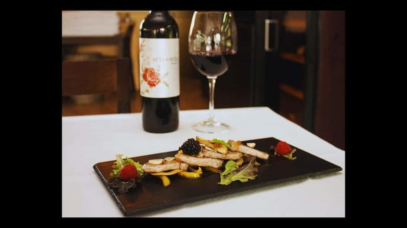 Fuengirola: Flamenco Show & Dinner at Tipi Tapa, near Mijas - The Finale: A Chance to Join the Artists