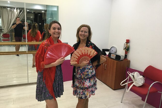 Fun, fast, flamenco: learn to dance flamenco rumba in 45 minutes - Who should book this activity