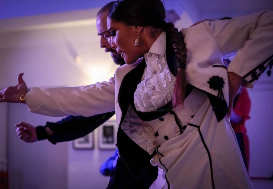 Granada: 1-Hour Traditional Flamenco Show - The Performers Make the Difference
