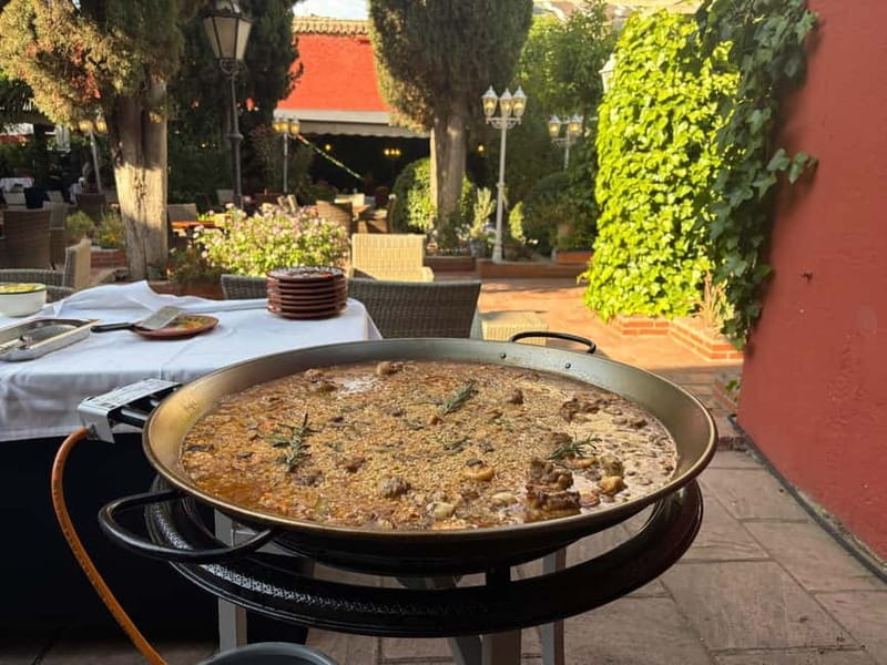 Granada: Dinner with Paella on a Terrace in the Albayzín and Live Flamenco - Key points at a glance