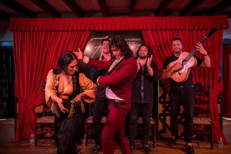 Granada: Dinner with Paella on a Terrace in the Albayzín and Live Flamenco - Who should book this Granada evening?
