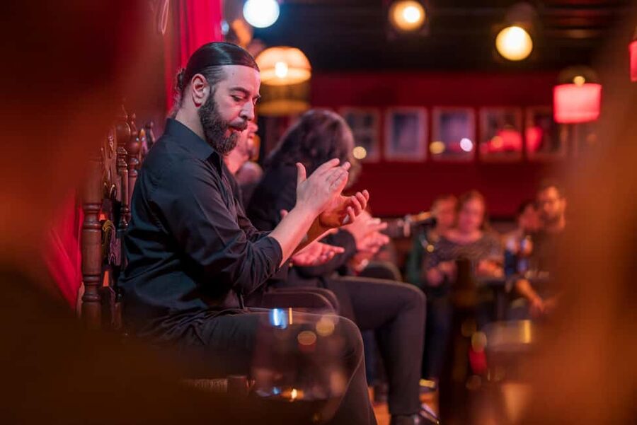 Granada: Flamenco Show with Dinner at Jardines de Zoraya - The 90-minute Andalusian dinner