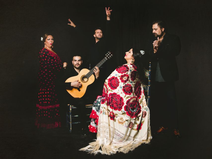 Granada: Traditional Flamenco Show at Tablao Casa Ana - The first curtain at Casa Ana